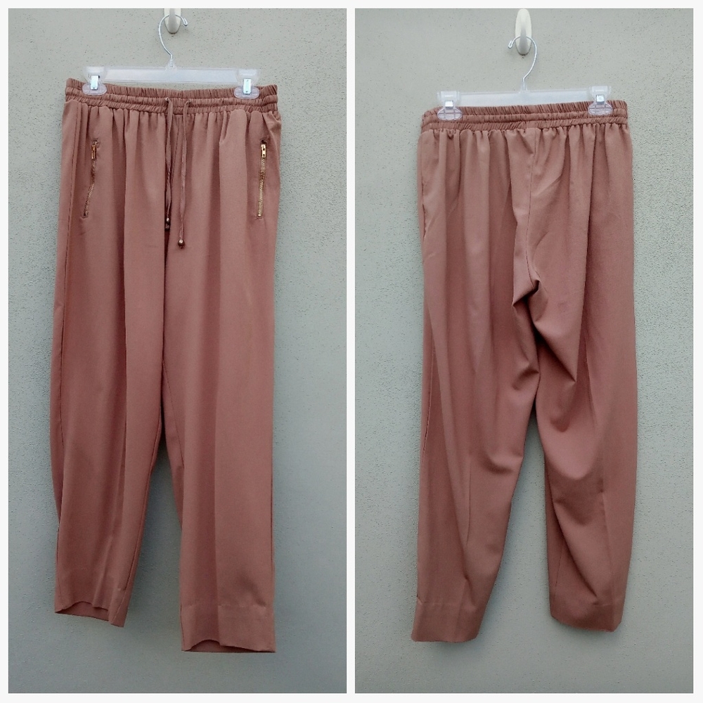 Mine Elastic Pants with Zipper Pockets in Medium